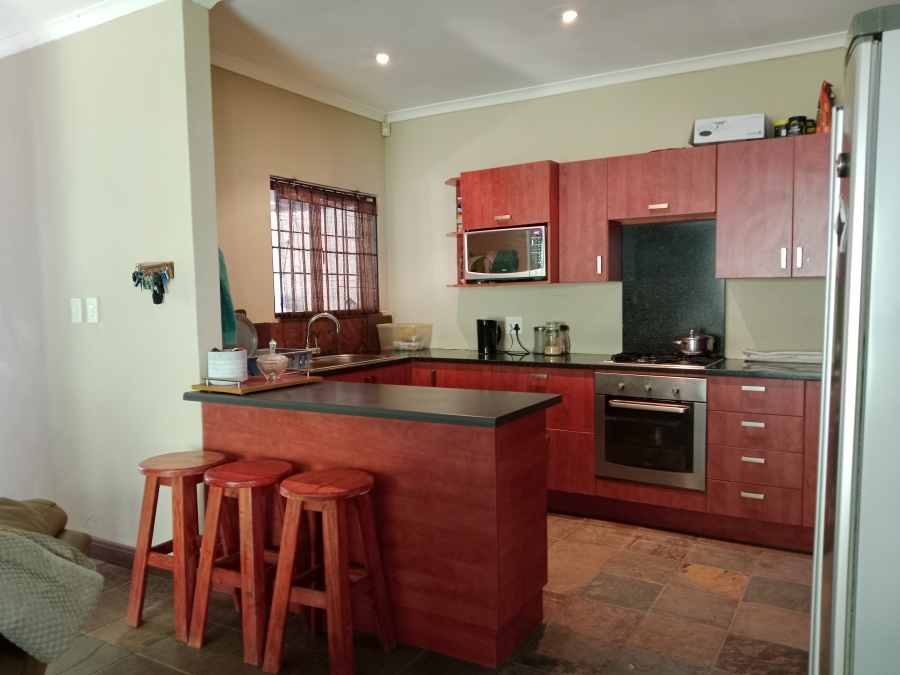 To Let 2 Bedroom Property for Rent in White River Ext 5 Mpumalanga