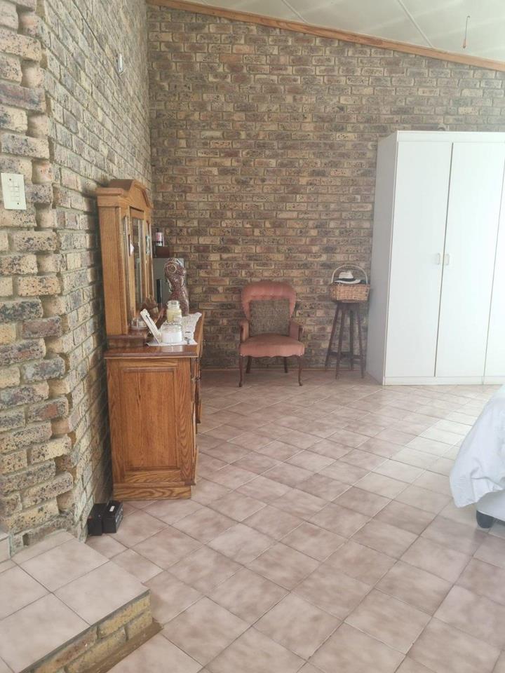 5 Bedroom Property for Sale in Witbank Rural Mpumalanga