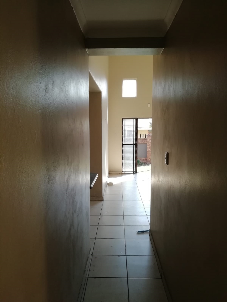 2 Bedroom Property for Sale in Reyno Ridge Mpumalanga