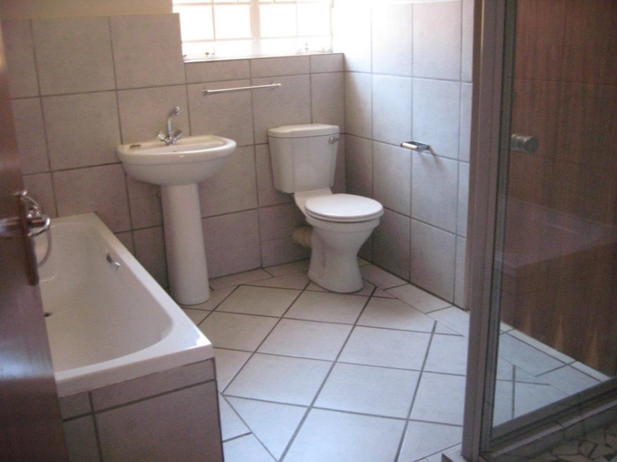 To Let 2 Bedroom Property for Rent in Ermelo Mpumalanga