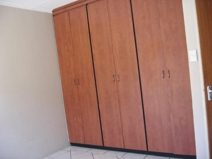 To Let 2 Bedroom Property for Rent in Ermelo Mpumalanga