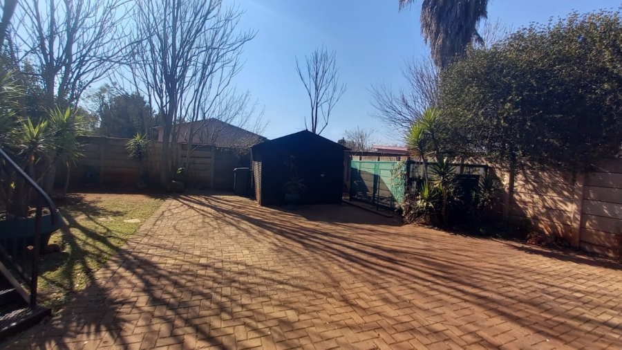 7 Bedroom Property for Sale in Middelburg Central Mpumalanga