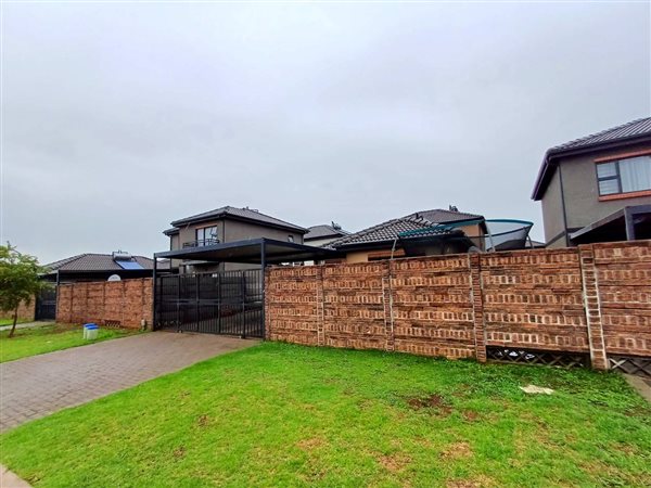 3 Bedroom Property for Sale in Embalenhle Mpumalanga