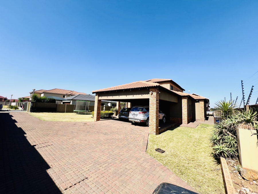 4 Bedroom Property for Sale in Reyno Ridge Mpumalanga