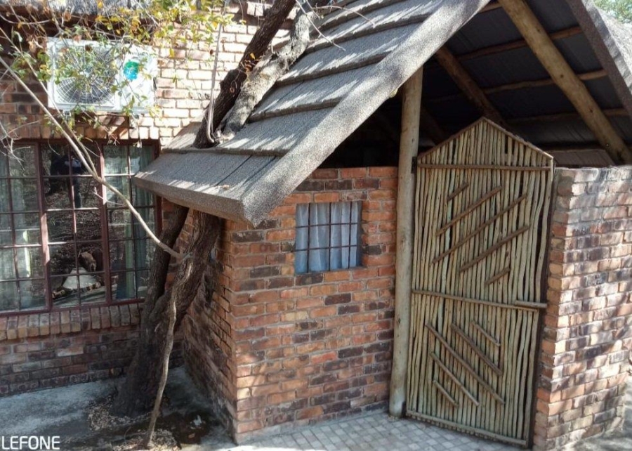 2 Bedroom Property for Sale in Marloth Park Mpumalanga