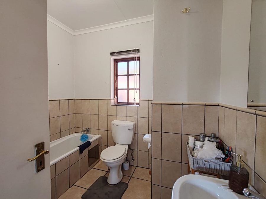 3 Bedroom Property for Sale in West Acres Mpumalanga