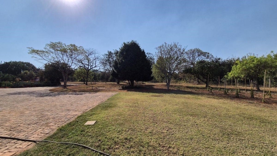 10 Bedroom Property for Sale in White River Mpumalanga