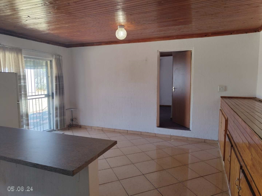 6 Bedroom Property for Sale in Volksrust Mpumalanga