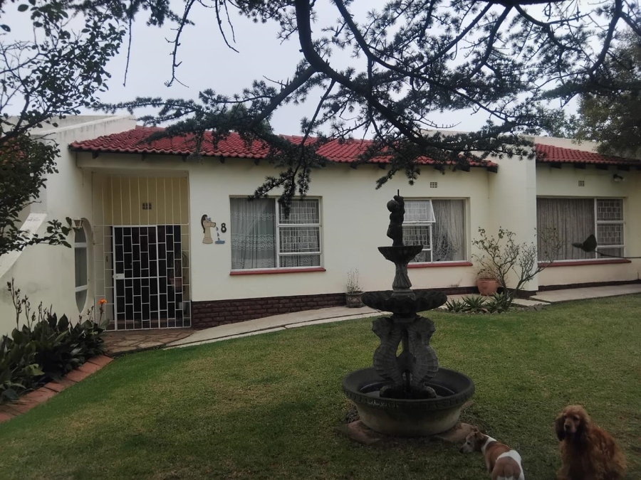 6 Bedroom Property for Sale in Volksrust Mpumalanga