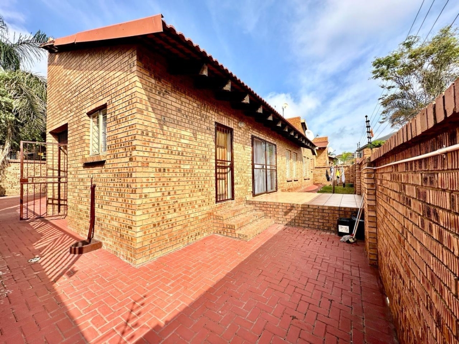 3 Bedroom Property for Sale in Reyno Ridge Mpumalanga