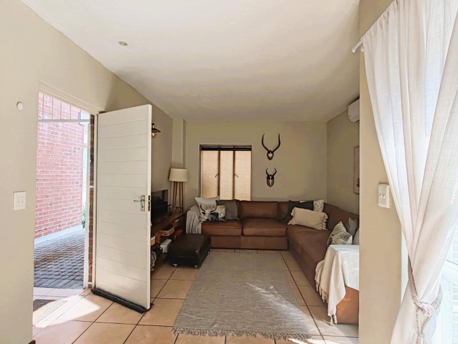 2 Bedroom Property for Sale in Nelspruit Mpumalanga