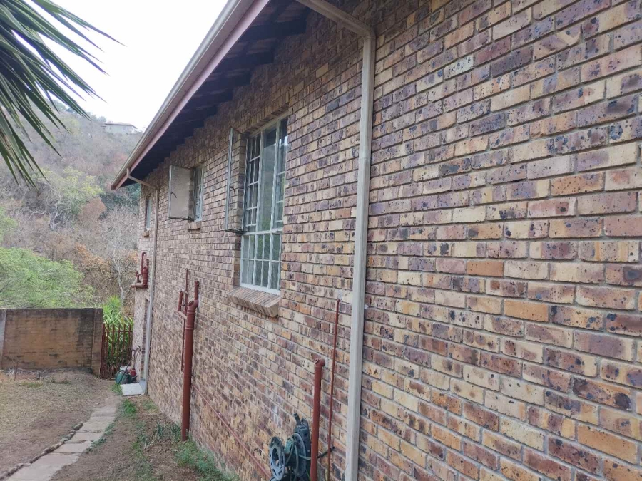 2 Bedroom Property for Sale in Nelspruit Mpumalanga