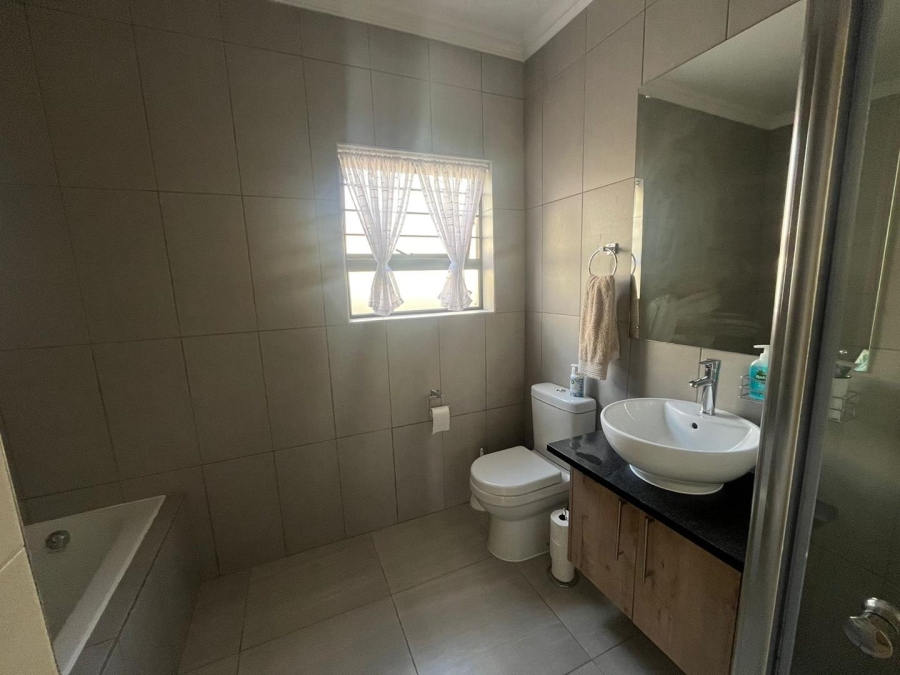 3 Bedroom Property for Sale in Riverside Park Mpumalanga