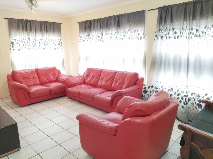 To Let 2 Bedroom Property for Rent in Nelspruit Mpumalanga