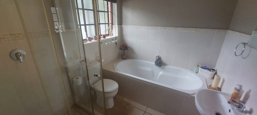 3 Bedroom Property for Sale in West Acres Mpumalanga