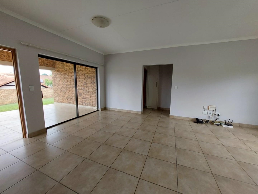 3 Bedroom Property for Sale in Bateleur Estate Mpumalanga