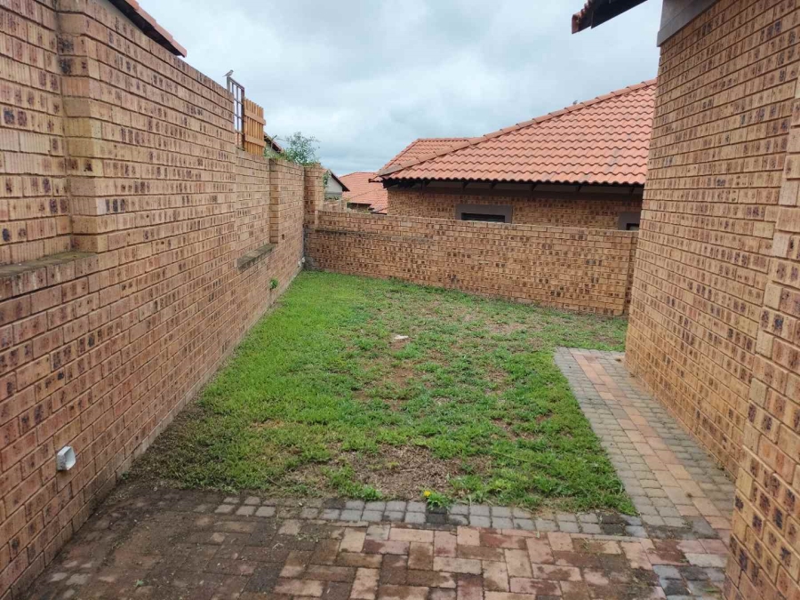 To Let 2 Bedroom Property for Rent in Bateleur Estate Mpumalanga