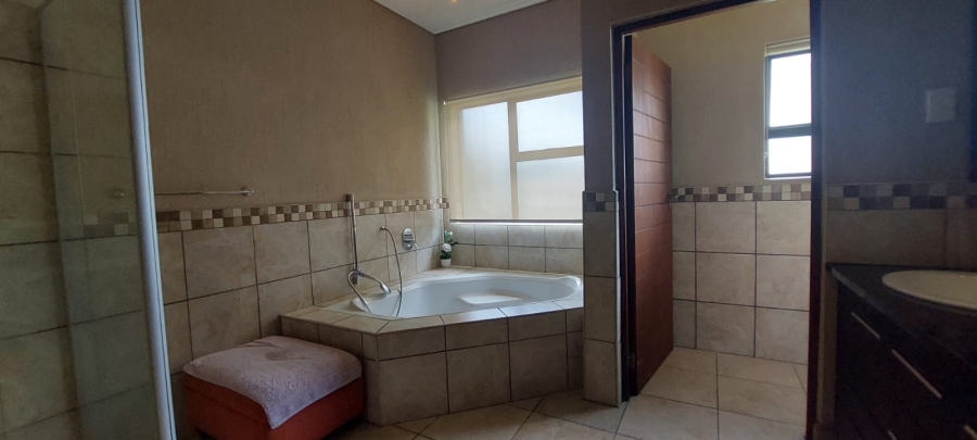 3 Bedroom Property for Sale in Elawini Lifestyle Estate Mpumalanga