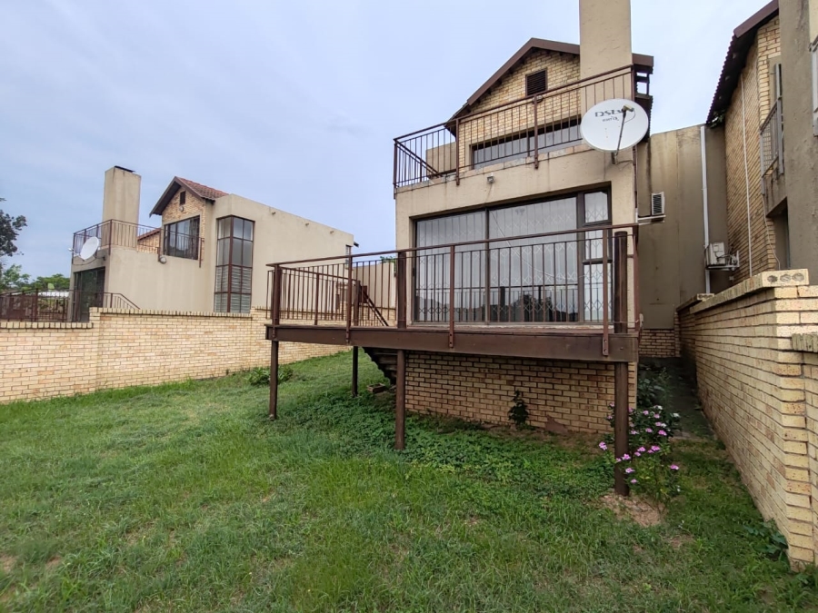 2 Bedroom Property for Sale in Stonehenge Ext 1 Mpumalanga