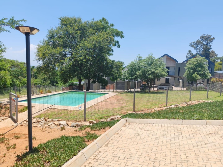 2 Bedroom Property for Sale in Stonehenge Ext 1 Mpumalanga