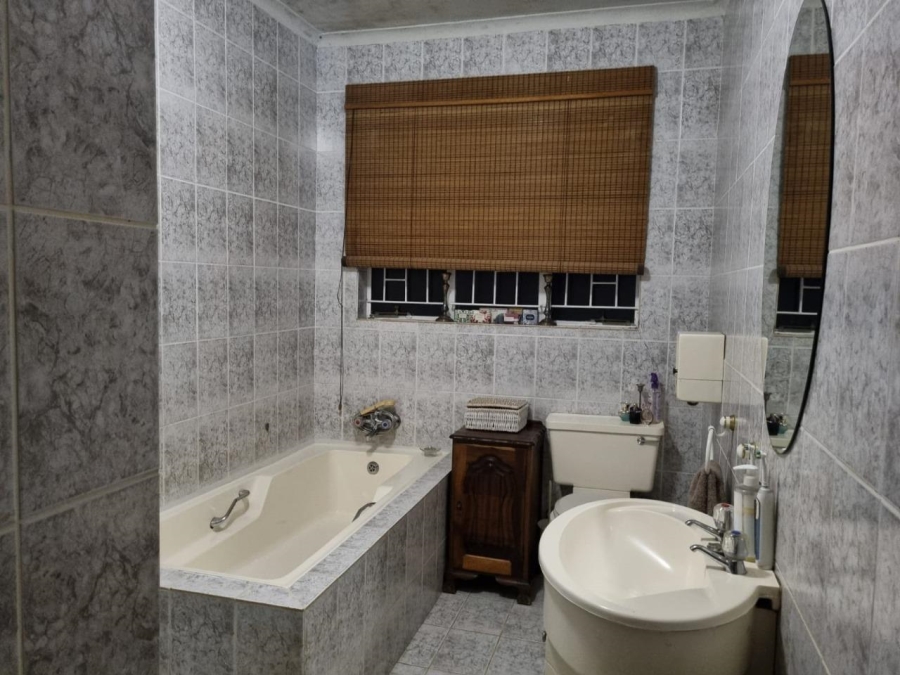 3 Bedroom Property for Sale in Nelspruit Mpumalanga