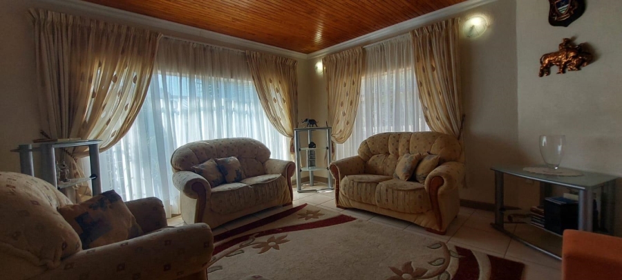 5 Bedroom Property for Sale in Sonheuwel Mpumalanga