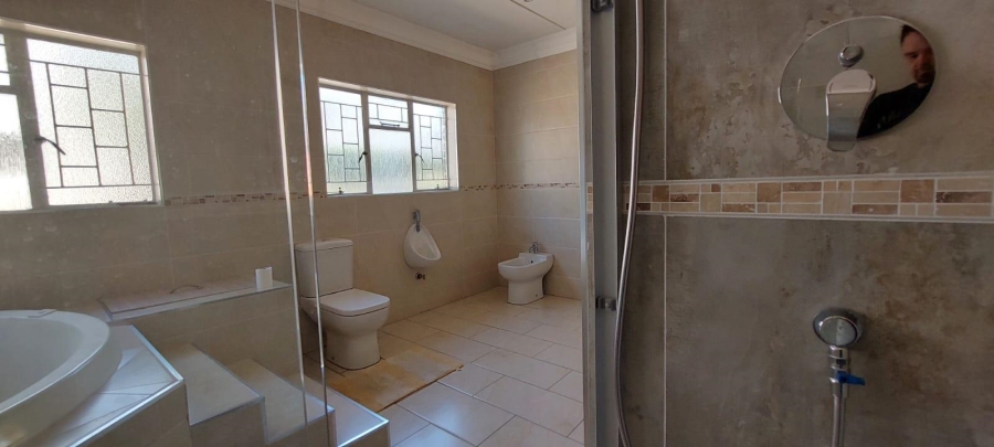 5 Bedroom Property for Sale in Sonheuwel Mpumalanga