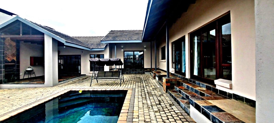 4 Bedroom Property for Sale in The Rest Nature Estate Mpumalanga