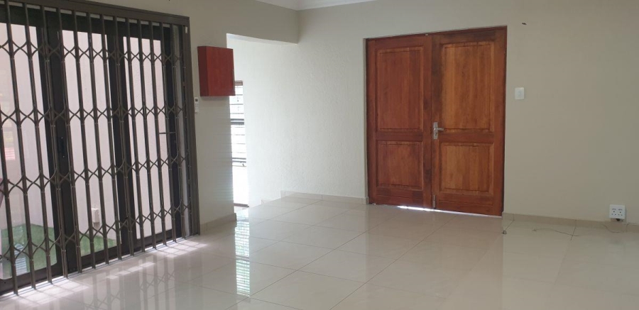 To Let 6 Bedroom Property for Rent in Sonheuwel Mpumalanga