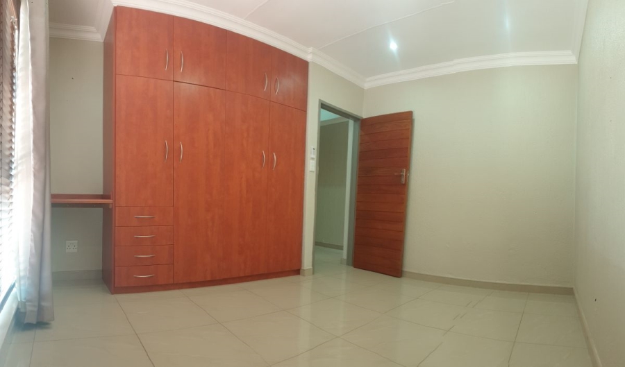 To Let 6 Bedroom Property for Rent in Sonheuwel Mpumalanga