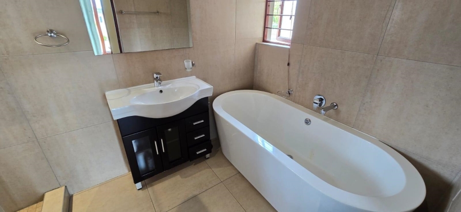 4 Bedroom Property for Sale in The Rest Nature Estate Mpumalanga