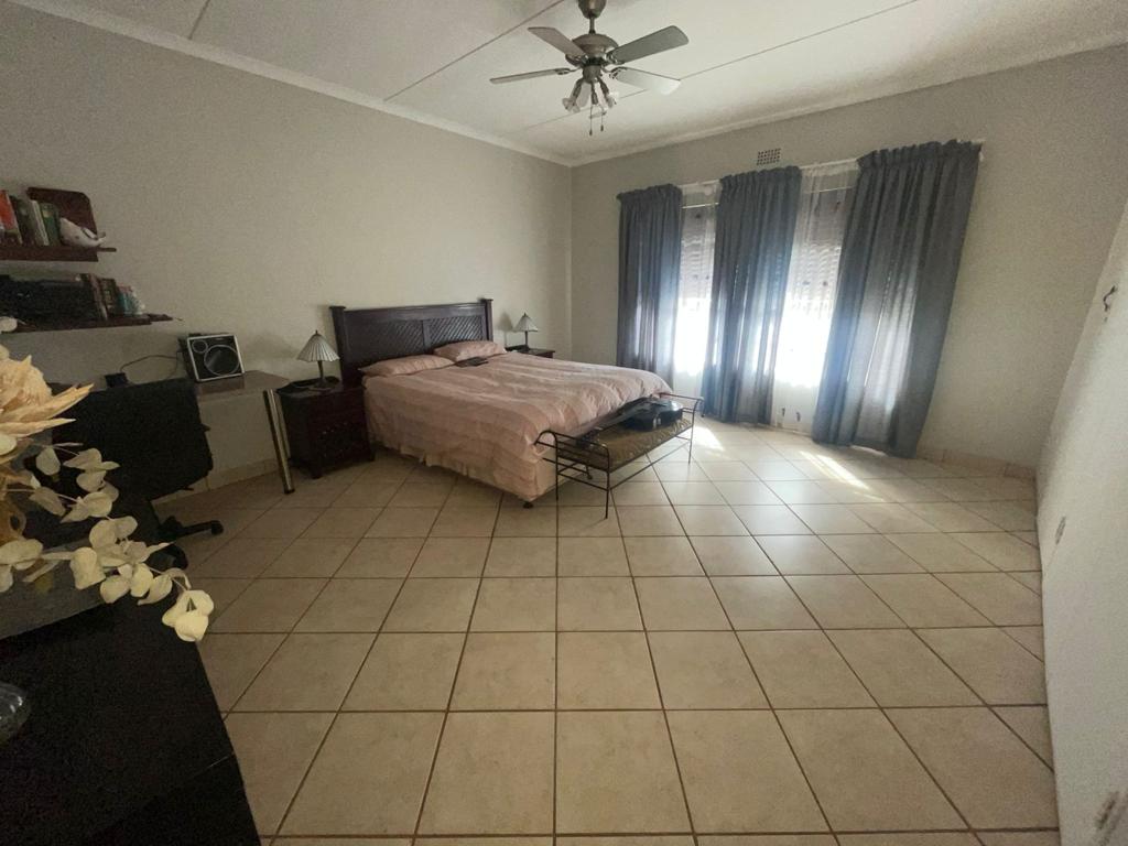 6 Bedroom Property for Sale in West Acres Mpumalanga