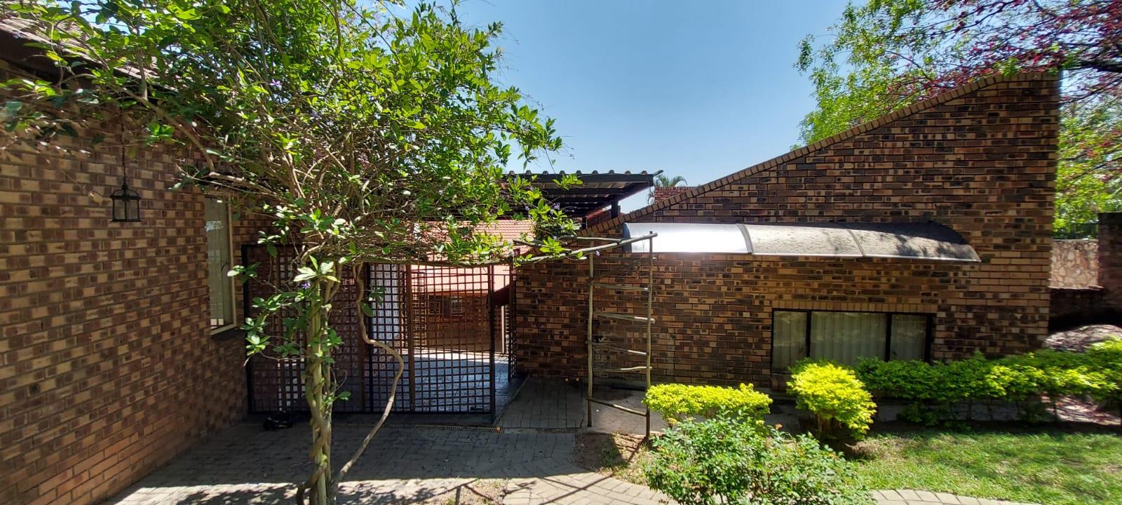 3 Bedroom Property for Sale in Sonheuwel Mpumalanga