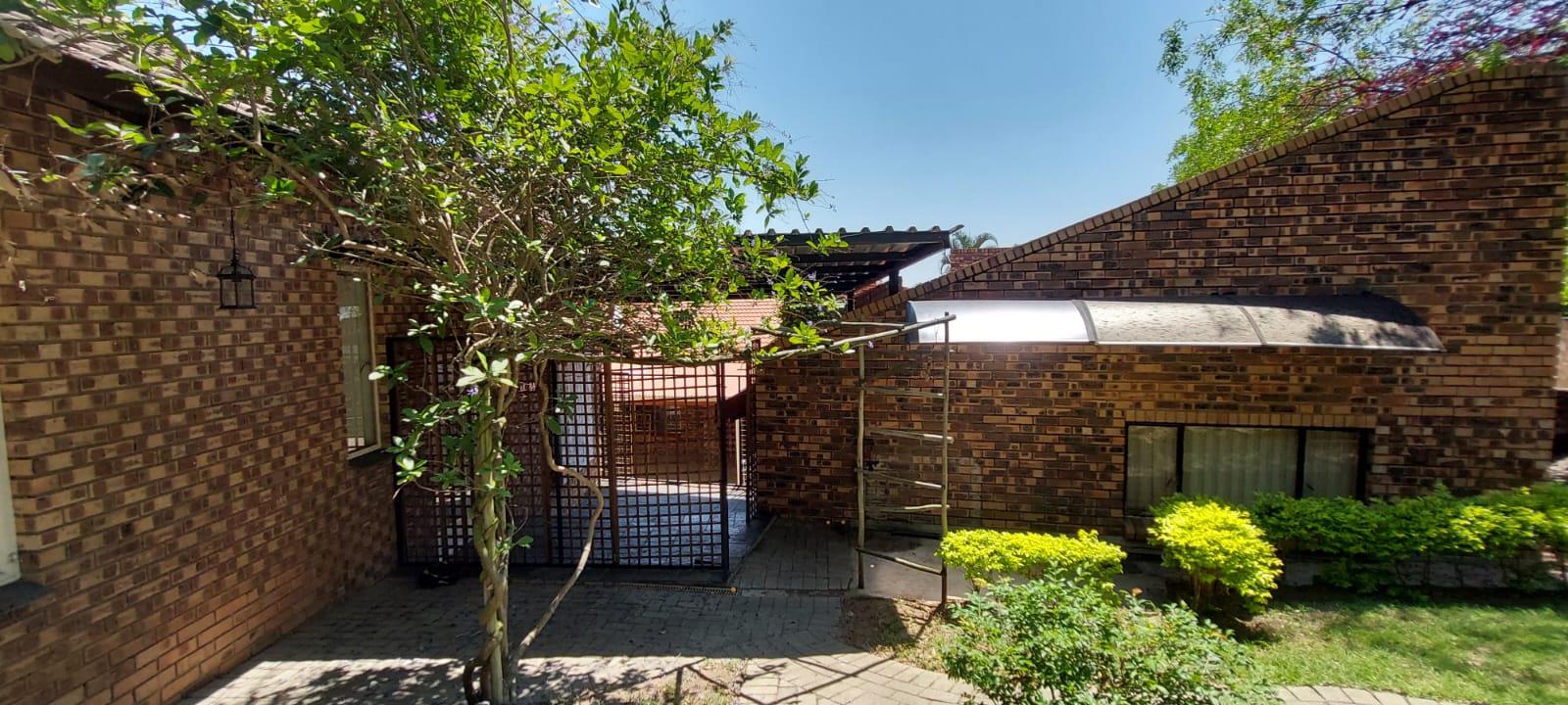 3 Bedroom Property for Sale in Sonheuwel Mpumalanga