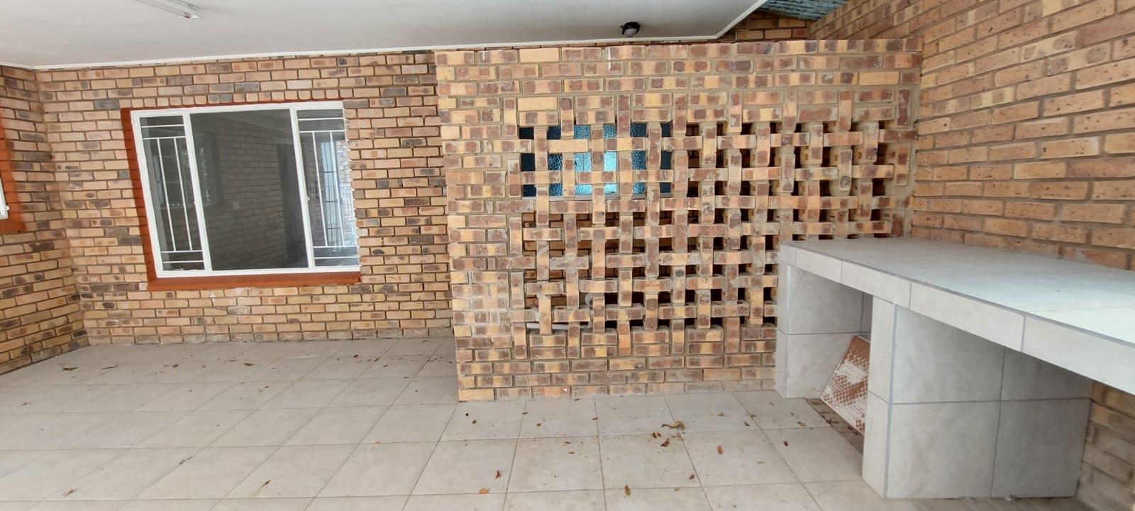 3 Bedroom Property for Sale in Sonheuwel Mpumalanga