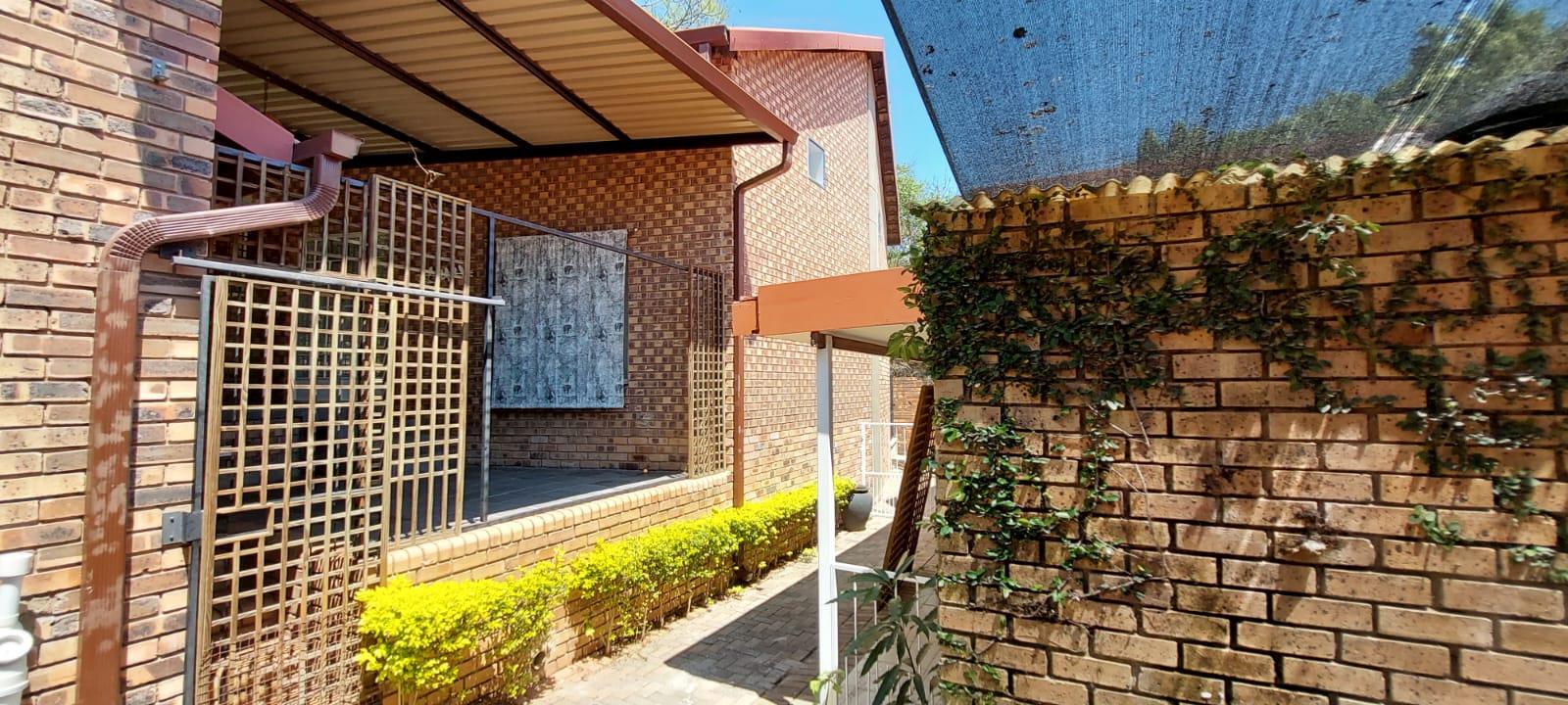 3 Bedroom Property for Sale in Sonheuwel Mpumalanga