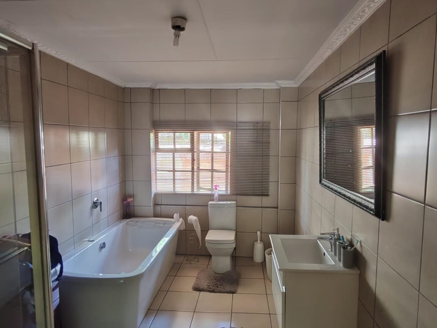 3 Bedroom Property for Sale in  West Acres Ext 32 Mpumalanga