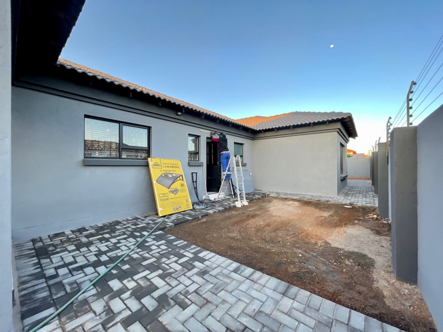 4 Bedroom Property for Sale in Aerorand Mpumalanga