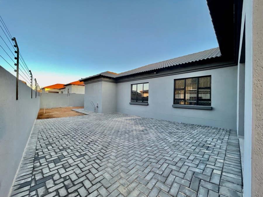 4 Bedroom Property for Sale in Aerorand Mpumalanga