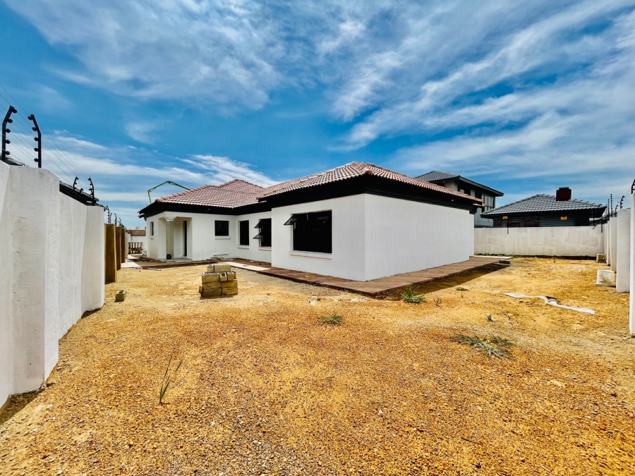 4 Bedroom Property for Sale in Aerorand Mpumalanga