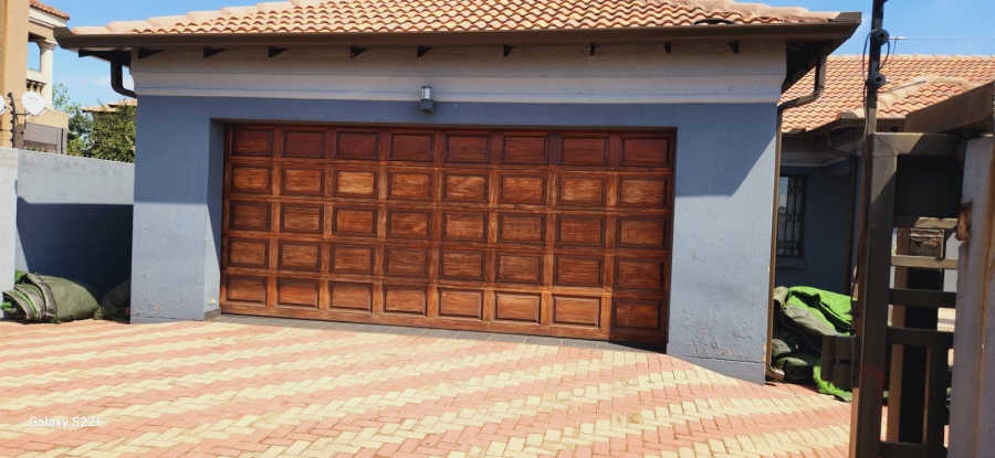 To Let 4 Bedroom Property for Rent in Aerorand Mpumalanga