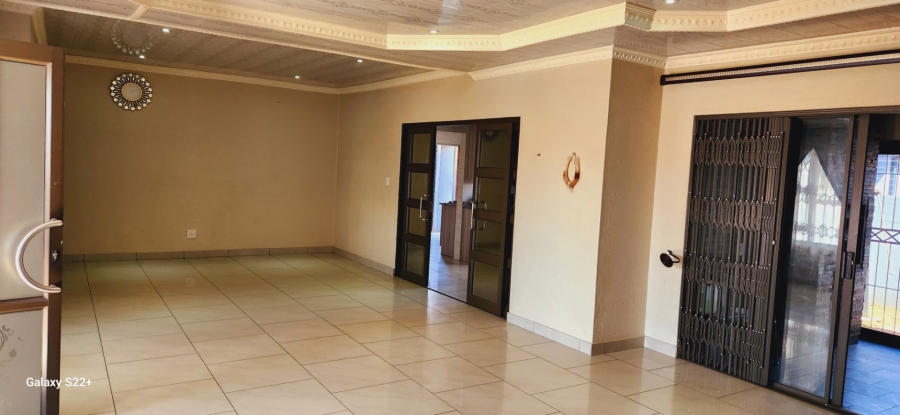 To Let 4 Bedroom Property for Rent in Aerorand Mpumalanga