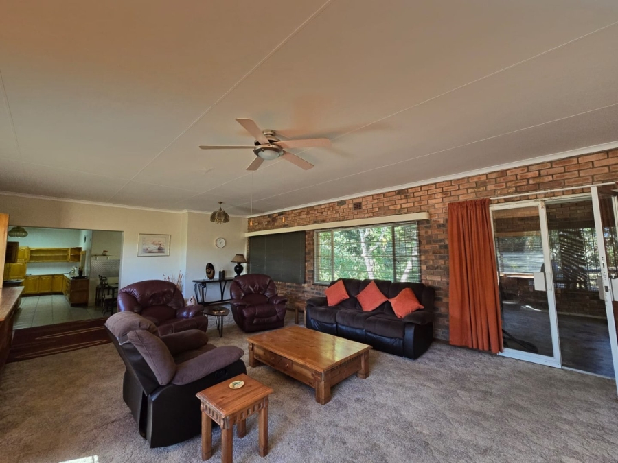 5 Bedroom Property for Sale in White River Rural Mpumalanga