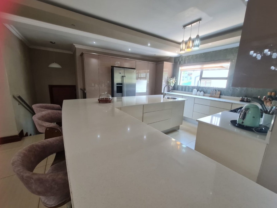 5 Bedroom Property for Sale in Elawini Lifestyle Estate Mpumalanga