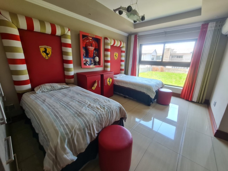 5 Bedroom Property for Sale in Elawini Lifestyle Estate Mpumalanga