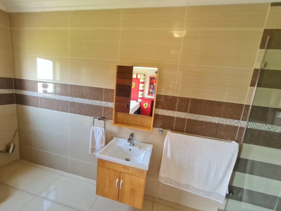 5 Bedroom Property for Sale in Elawini Lifestyle Estate Mpumalanga