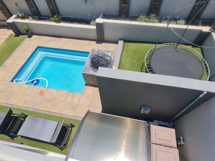 5 Bedroom Property for Sale in Elawini Lifestyle Estate Mpumalanga