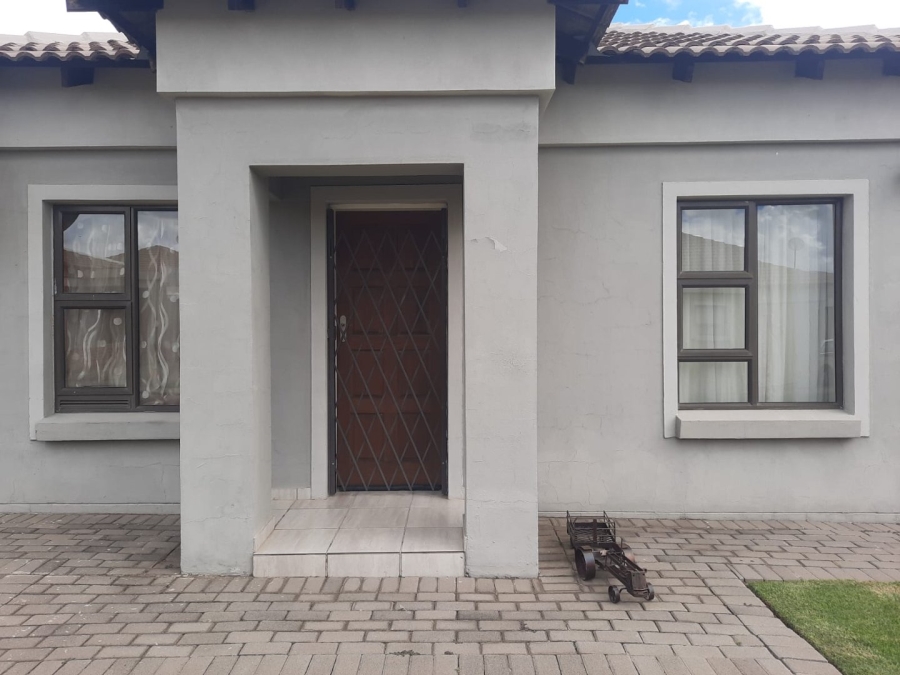 To Let 2 Bedroom Property for Rent in Trichardt Mpumalanga