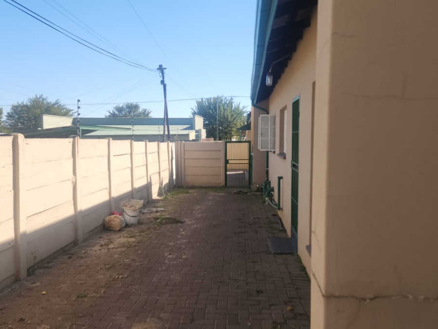 2 Bedroom Property for Sale in Standerton Mpumalanga