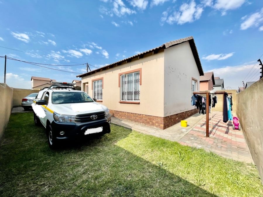 To Let 3 Bedroom Property for Rent in Hlalamandi Mpumalanga